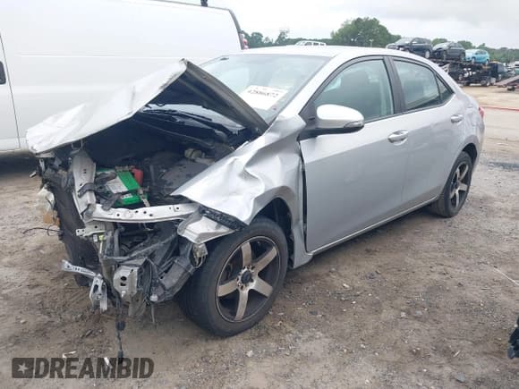 ✅ 2015 Toyota Corolla L • VIN: 5YFBURHEXFP257425 • Лот: 42886872. Опубликован ранее на IAAI с пробегом 180 547 миль. Бесплатный доступ к архиву аукционных продаж из США и подробный отчёт об истории автомобиля на DreamBid. Изображение 18.