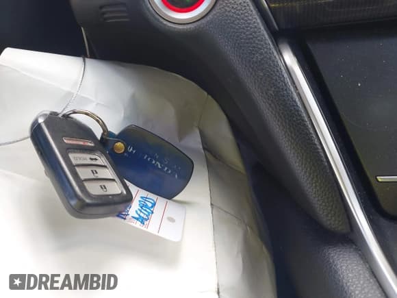 ✅ 2018 Honda Accord Sport • VIN: 1HGCV1F33JA015370 • Lot: 43321626. Wystawiony na IAAI z przebiegiem 54 223 mil. Bezpłatny archiwum sprzedaży aukcyjnych z USA i szczegółowy raport historii pojazdu na DreamBid. Zdjęcie 11.