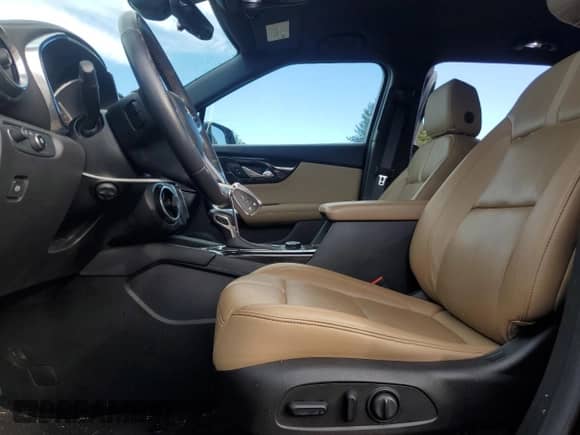 2019 Chevrolet Blazer Premier with VIN 3GNKBFRS0KS578385, listed as a Copart auction lot 59787904 with 32,133 mi miles and Salvage title. Bid and sale history available at DreamBid. Image 7.