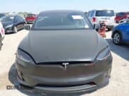 ✅ 2017 Tesla Model X 90D • VIN: 5YJXCAE20HF039268 • Lot: 43229767. Wystawiony na IAAI z przebiegiem 113 186 mil. Bezpłatny archiwum sprzedaży aukcyjnych z USA i szczegółowy raport historii pojazdu na DreamBid. Zdjęcie 11.