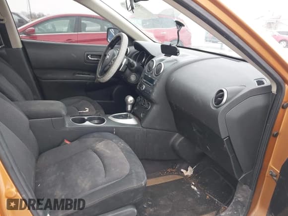 ✅ 2008 Nissan Rogue SL • VIN: JN8AS58T58W017786 • Lot: 41478786. Wystawiony na IAAI z przebiegiem 90 462 mil. Bezpłatny archiwum sprzedaży aukcyjnych z USA i szczegółowy raport historii pojazdu na DreamBid. Zdjęcie 5.