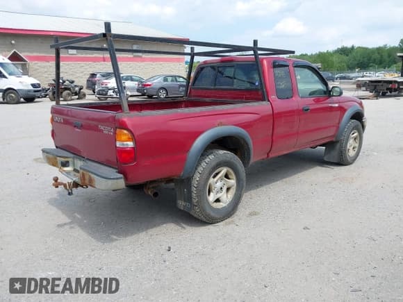 ✅ 2004 Toyota Tacoma • VIN: 5TEWN72N44Z416765 • Lot: 42437923. Wystawiony na IAAI z przebiegiem 221 866 mil. Bezpłatny archiwum sprzedaży aukcyjnych z USA i szczegółowy raport historii pojazdu na DreamBid. Zdjęcie 4.