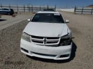 ✅ 2014 Dodge Avenger SXT • VIN: 1C3CDZCG2EN165416 • Лот: 68768914. Опубликован ранее на Copart с пробегом 68 379 миль. Бесплатный доступ к архиву аукционных продаж из США и подробный отчёт об истории автомобиля на DreamBid. Изображение 5.