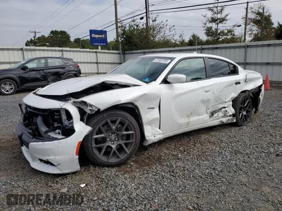 ✅ 2018 Dodge Charger R/T • VIN: 2C3CDXCT7JH237084 • Lot: 81502185. Wystawiony na Copart z przebiegiem 57 611 mil. Bezpłatny archiwum sprzedaży aukcyjnych z USA i szczegółowy raport historii pojazdu na DreamBid. Zdjęcie 1.