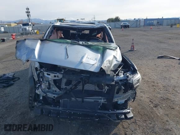 ✅ 2025 Toyota Tacoma SR • VIN: 3TMLB5JN0SM090572 • Лот: 41432255. Опубликован ранее на IAAI с пробегом 1 493 миль. Бесплатный доступ к архиву аукционных продаж из США и подробный отчёт об истории автомобиля на DreamBid. Изображение 6.