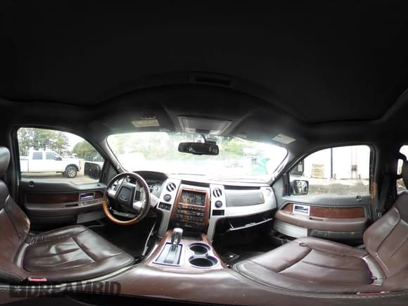 ✅ 2009 Ford F-150 XL • VIN: 1FTPW14V19FA69668 • Lot: 43338578. Wystawiony na IAAI z przebiegiem Nie podano. Bezpłatny archiwum sprzedaży aukcyjnych z USA i szczegółowy raport historii pojazdu na DreamBid. Zdjęcie 19.