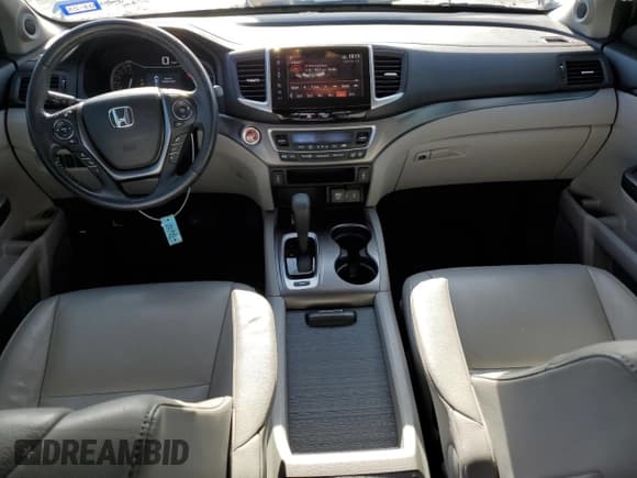 ✅ 2018 Honda Pilot EX-L • VIN: 5FNYF5H67JB002287 • Lot: 84826144. Listed on Copart with 129,280 mi. Free auction sales archive from the USA and detailed vehicle history report at DreamBid. Image 8.