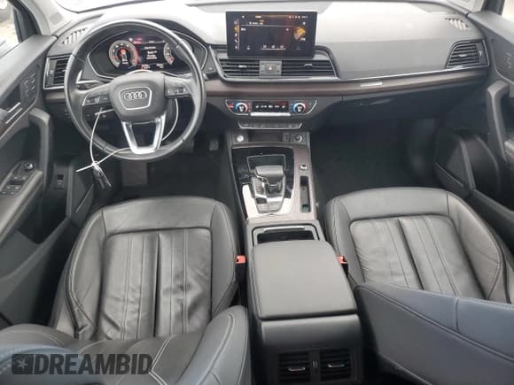 ✅ 2022 Audi Q5 Premium Plus • VIN: WA1BBAFY2N2113430 • Лот: 83986605. Опубликован ранее на Copart с пробегом 49 730 миль. Бесплатный доступ к архиву аукционных продаж из США и подробный отчёт об истории автомобиля на DreamBid. Изображение 8.