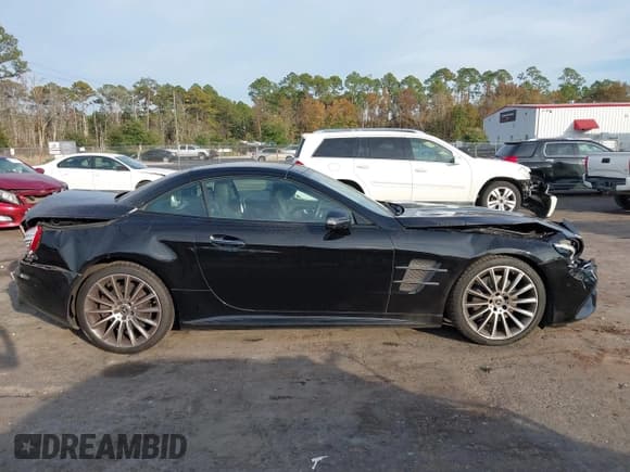 ✅ 2017 Mercedes-Benz SL 450 • VIN: WDDJK6GA1HF046760 • Lot: 43766555. Wystawiony na IAAI z przebiegiem 104 254 mil. Bezpłatny archiwum sprzedaży aukcyjnych z USA i szczegółowy raport historii pojazdu na DreamBid. Zdjęcie 13.