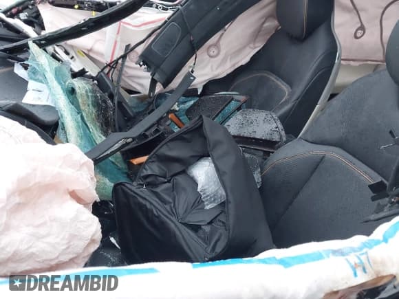 ✅ 2023 Lucid Air Touring • VIN: 50EA1TEAXPA005789 • Lot: 40855181. Wystawiony na IAAI z przebiegiem Nie podano. Bezpłatny archiwum sprzedaży aukcyjnych z USA i szczegółowy raport historii pojazdu na DreamBid. Zdjęcie 5.