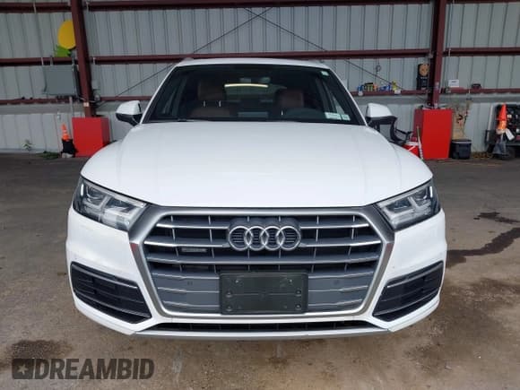 ✅ 2018 Audi Q5 Premium Plus • VIN: WA1BNAFY2J2246450 • Lot: 43095350. Wystawiony na IAAI z przebiegiem 58 391 mil. Bezpłatny archiwum sprzedaży aukcyjnych z USA i szczegółowy raport historii pojazdu na DreamBid. Zdjęcie 12.