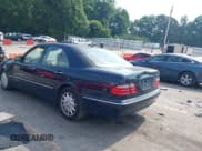 ✅ 2001 Mercedes-Benz E 320 • VIN: WDBJF65J01B241472 • Лот: 42590678. Опубликован ранее на IAAI с пробегом 199 887 миль. Бесплатный доступ к архиву аукционных продаж из США и подробный отчёт об истории автомобиля на DreamBid. Изображение 3.