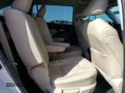 ✅ 2021 Toyota Highlander XLE • VIN: 5TDGZRAH4MS533680 • Lot: 91648665. Listed on Copart with 48,043 mi. Free auction sales archive from the USA and detailed vehicle history report at DreamBid. Image 11.