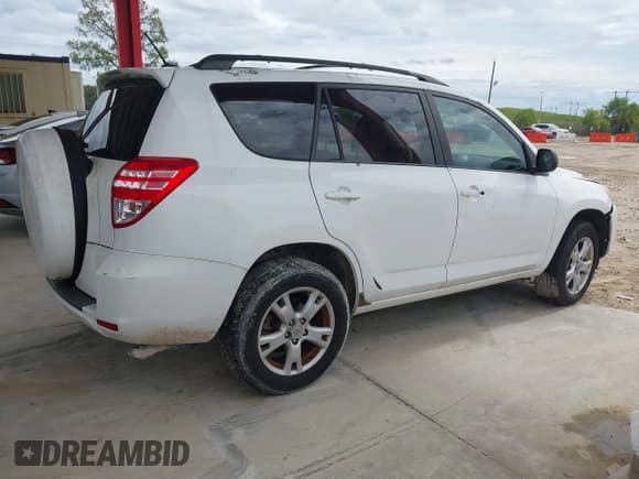 ✅ 2011 Toyota RAV4 • VIN: 2T3ZF4DV6BW103828 • Lot: 43261327. Listed on IAAI with 106,571 mi. Free auction sales archive from the USA and detailed vehicle history report at DreamBid. Image 4.