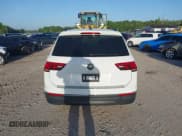 ✅ 2022 Volkswagen Tiguan S • VIN: 3VV1B7AX0NM126321 • Лот: 41939646. Опубликован ранее на IAAI с пробегом 62 309 миль. Бесплатный доступ к архиву аукционных продаж из США и подробный отчёт об истории автомобиля на DreamBid. Изображение 16.