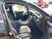 ✅ 2020 Mercedes-Benz GLC 300 • VIN: WDC0G8EBXLF685950 • Lot: 42751558. Listed on IAAI with 85,122 mi. Free auction sales archive from the USA and detailed vehicle history report at DreamBid. Image 5.