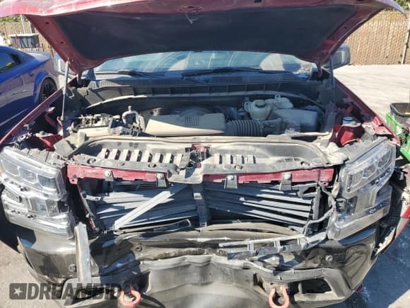 ✅ 2019 Chevrolet Silverado 1500 LT Trail Boss • VIN: 1GCPYFED8KZ132590 • Lot: 69626224. Wystawiony na Copart z przebiegiem 31 830 mil. Bezpłatny archiwum sprzedaży aukcyjnych z USA i szczegółowy raport historii pojazdu na DreamBid. Zdjęcie 11.