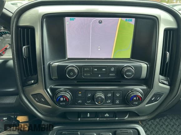 ✅ 2015 Chevrolet Silverado 1500 LTZ • VIN: 1GCVKSEC5FZ444297 • Лот: 92683165. Опубликован ранее на Copart с пробегом 268 495 миль. Бесплатный доступ к архиву аукционных продаж из США и подробный отчёт об истории автомобиля на DreamBid. Изображение 8.