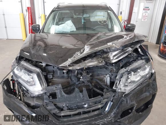 ✅ 2020 Nissan Rogue SL • VIN: 5N1AT2MV3LC757177 • Lot: 42538767. Listed on IAAI with 85,557 mi. Free auction sales archive from the USA and detailed vehicle history report at DreamBid. Image 12.