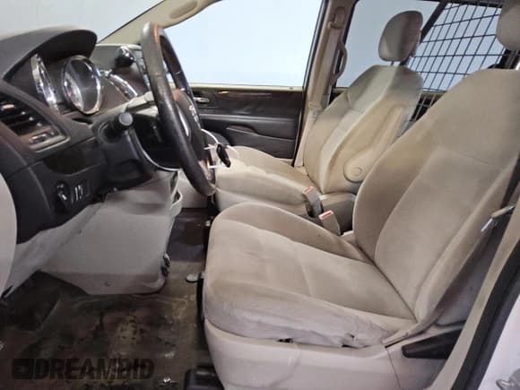 ✅ 2015 Ram Cargo Van Tradesman • VIN: 2C4JRGAG0FR701327 • Лот: 78245884. Опубликован ранее на Copart с пробегом 245 420 миль. Бесплатный доступ к архиву аукционных продаж из США и подробный отчёт об истории автомобиля на DreamBid. Изображение 7.