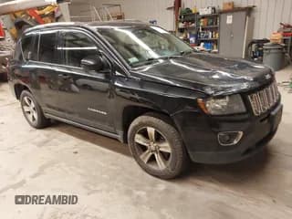 ✅ 2017 Jeep Compass High Altitude • VIN: 1C4NJDEB5HD111300 • Lot: 43686217. Wystawiony na IAAI z przebiegiem 150 210 mil. Bezpłatny archiwum sprzedaży aukcyjnych z USA i szczegółowy raport historii pojazdu na DreamBid. Zdjęcie 1.