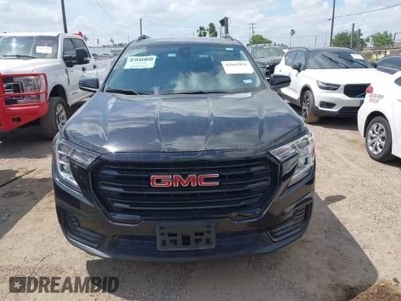 ✅ 2022 GMC Terrain SLE • VIN: 3GKALMEV2NL204823 • Lot: 42041922. Wystawiony na IAAI z przebiegiem 51 616 mil. Bezpłatny archiwum sprzedaży aukcyjnych z USA i szczegółowy raport historii pojazdu na DreamBid. Zdjęcie 13.