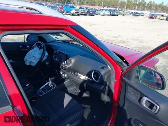 ✅ 2021 Hyundai Venue SEL • VIN: KMHRC8A3XMU072503 • Lot: 41486754. Listed on IAAI with 32,367 mi. Free auction sales archive from the USA and detailed vehicle history report at DreamBid. Image 5.