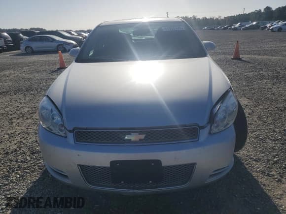 ✅ 2014 Chevrolet Impala LT • VIN: 2G1WB5E34E1178986 • Lot: 81825575. Listed on Copart with 53,777 mi. Free auction sales archive from the USA and detailed vehicle history report at DreamBid. Image 5.