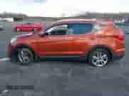 2013 Hyundai Santa Fe Sport z VIN 5XYZW3LA3DG027866, wystawiony jako IAAI lot #42028668 z przebiegiem 110 609 mil mil oraz . Historia ofert i sprzedaży dostępna na DreamBid. Obrazek 14.