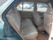 ✅ 1992 Honda Accord LX • VIN: 1HGCB9856NA017075 • Lot: 41530791. Listed on IAAI with 205,952 mi. Free auction sales archive from the USA and detailed vehicle history report at DreamBid. Image 8.