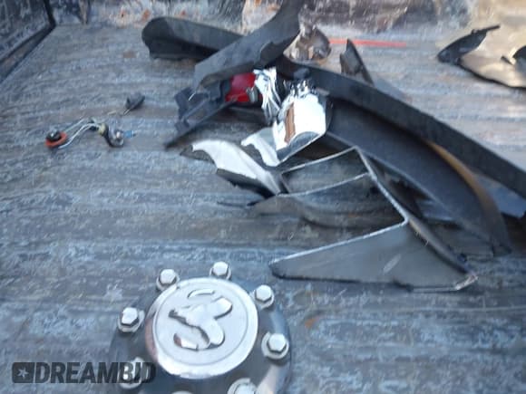 ✅ 2018 Ram 2500 Tradesman • VIN: 3C6UR5CL2JG379050 • Lot: 41534736. Listed on IAAI with 172,792 mi. Free auction sales archive from the USA and detailed vehicle history report at DreamBid. Image 12.