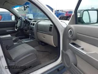 ✅ 2008 Dodge Nitro SLT • VIN: 1D8GT58K58W150527 • Lot: 43709441. Listed on IAAI with 111,656 mi. Free auction sales archive from the USA and detailed vehicle history report at DreamBid. Image 5.