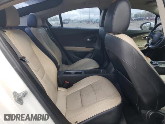 ✅ 2012 Chevrolet Volt • VIN: 1G1RB6E4XCU103769 • Lot: 75933774. Wystawiony na Copart z przebiegiem 193 409 mil. Bezpłatny archiwum sprzedaży aukcyjnych z USA i szczegółowy raport historii pojazdu na DreamBid. Zdjęcie 10.