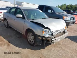 ✅ 2007 Ford Five Hundred SEL • VIN: 1FAFP24187G112654 • Lot: 43207330. Wystawiony na IAAI z przebiegiem 128 987 mil. Bezpłatny archiwum sprzedaży aukcyjnych z USA i szczegółowy raport historii pojazdu na DreamBid. Zdjęcie 1.