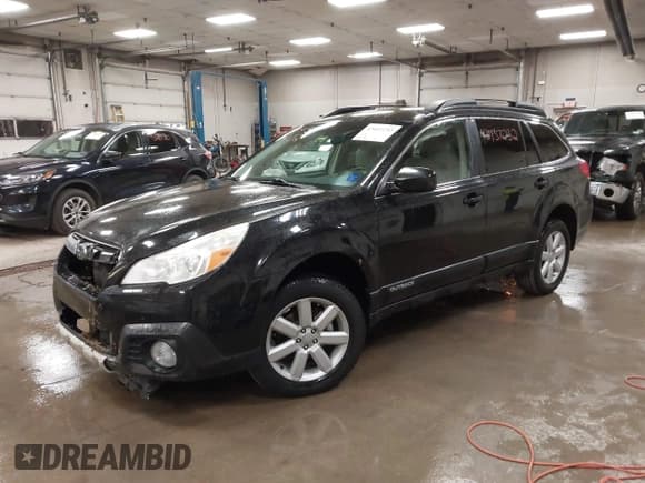 ✅ 2014 Subaru Outback Limited • VIN: 4S4BRBKC8E3255224 • Лот: 43457232. Опубликован ранее на IAAI с пробегом 140 557 миль. Бесплатный доступ к архиву аукционных продаж из США и подробный отчёт об истории автомобиля на DreamBid. Изображение 2.