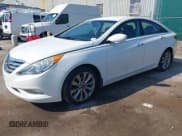 ✅ 2012 Hyundai Sonata Limited • VIN: 5NPEC4AC5CH389044 • Lot: 42995036. Listed on IAAI with 129,080 mi. Free auction sales archive from the USA and detailed vehicle history report at DreamBid. Image 2.