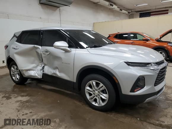 ✅ 2020 Chevrolet Blazer LT • VIN: 3GNKBCR45LS717539 • Lot: 86151235. Listed on Copart with 59,357 mi. Free auction sales archive from the USA and detailed vehicle history report at DreamBid. Image 4.