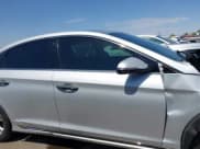 ✅ 2018 Hyundai Sonata Limited • VIN: 5NPE34AF8JH668091 • Лот: 42689315. Опубликован ранее на IAAI с пробегом 58 410 миль. Бесплатный доступ к архиву аукционных продаж из США и подробный отчёт об истории автомобиля на DreamBid. Изображение 14.