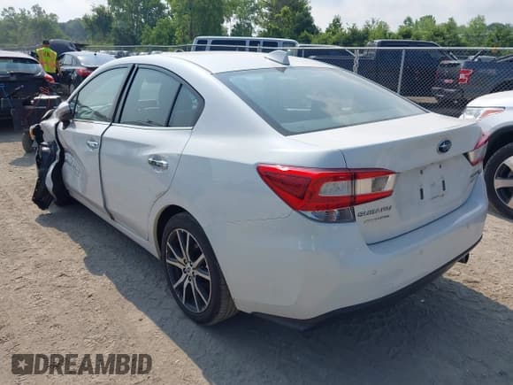 ✅ 2017 Subaru Impreza Limited • VIN: 4S3GKAU61H3621559 • Lot: 42696004. Listed on IAAI with 111,461 mi. Free auction sales archive from the USA and detailed vehicle history report at DreamBid. Image 3.