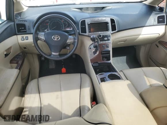 ✅ 2010 Toyota Venza • VIN: 4T3ZK3BB0AU032722 • Lot: 85577425. Listed on Copart with 88,125 mi. Free auction sales archive from the USA and detailed vehicle history report at DreamBid. Image 8.