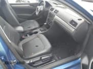 ✅ 2015 Volkswagen Passat S • VIN: 1VWAS7A30FC105187 • Lot: 42943675. Wystawiony na IAAI z przebiegiem 79 767 mil. Bezpłatny archiwum sprzedaży aukcyjnych z USA i szczegółowy raport historii pojazdu na DreamBid. Zdjęcie 5.