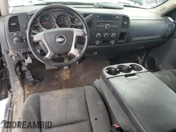 ✅ 2009 Chevrolet Silverado 2500HD LT • VIN: 1GCHK59619E146246 • Лот: 46731405. Опубликован ранее на Copart с пробегом Не указан. Бесплатный доступ к архиву аукционных продаж из США и подробный отчёт об истории автомобиля на DreamBid. Изображение 8.