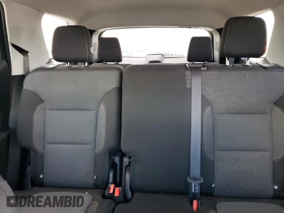 ✅ 2018 Chevrolet Traverse LS • VIN: 1GNERFKW8JJ136279 • Lot: 69132134. Wystawiony na Copart z przebiegiem 138 504 mil. Bezpłatny archiwum sprzedaży aukcyjnych z USA i szczegółowy raport historii pojazdu na DreamBid. Zdjęcie 10.