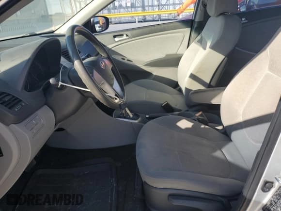 ✅ 2013 Hyundai Accent GLS • VIN: KMHCT4AE5DU543585 • Lot: 87431285. Wystawiony na Copart z przebiegiem 123 879 mil. Bezpłatny archiwum sprzedaży aukcyjnych z USA i szczegółowy raport historii pojazdu na DreamBid. Zdjęcie 7.