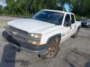 ✅ 2004 Chevrolet Silverado 2500HD LS • VIN: 1GCHC23284F256117 • Lot: 43453043. Wystawiony na IAAI z przebiegiem 327 650 mil. Bezpłatny archiwum sprzedaży aukcyjnych z USA i szczegółowy raport historii pojazdu na DreamBid. Zdjęcie 18.