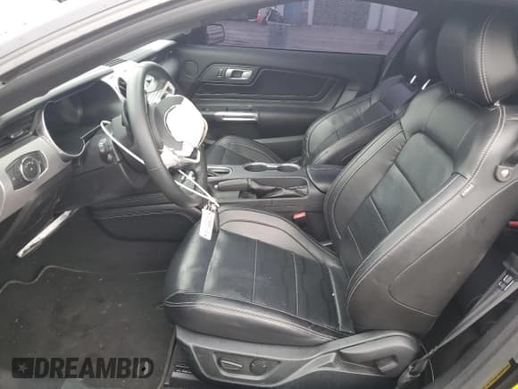 ✅ 2023 Ford Mustang EcoBoost • VIN: 1FA6P8TH7P5100119 • Lot: 93711505. Wystawiony na Copart z przebiegiem 31 151 mil. Bezpłatny archiwum sprzedaży aukcyjnych z USA i szczegółowy raport historii pojazdu na DreamBid. Zdjęcie 7.