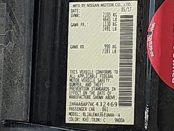 ✅ 2017 Nissan Maxima Platinum • VIN: 1N4AA6AP7HC432469 • Lot: 43058825. Wystawiony na IAAI z przebiegiem 81 179 mil. Bezpłatny archiwum sprzedaży aukcyjnych z USA i szczegółowy raport historii pojazdu na DreamBid. Zdjęcie 9.