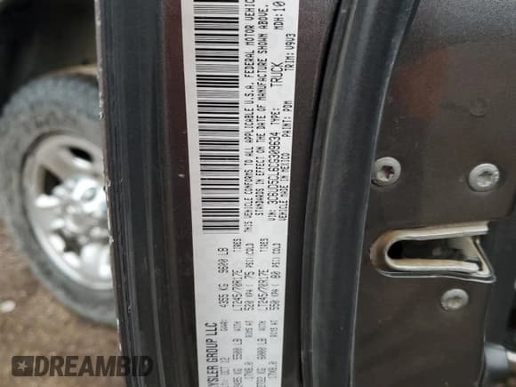 ✅ 2012 Ram 2500 ST • VIN: 3C6UD5CL6CG309634 • Lot: 59285455. Wystawiony na Copart z przebiegiem 139 656 mil. Bezpłatny archiwum sprzedaży aukcyjnych z USA i szczegółowy raport historii pojazdu na DreamBid. Zdjęcie 12.