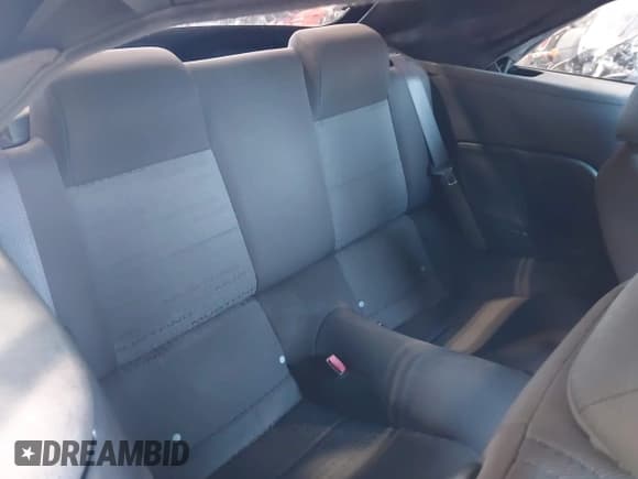 ✅ 2007 Ford Mustang Deluxe • VIN: 1ZVHT84N575330273 • Lot: 43074318. Listed on IAAI with 101,913 mi. Free auction sales archive from the USA and detailed vehicle history report at DreamBid. Image 8.