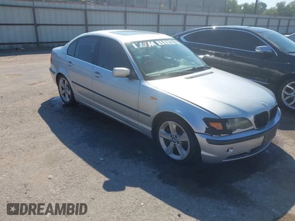 ✅ 2005 BMW 3 Series 330i • VIN: WBAEV53495KM41301 • Lot: 43317323. Listed on IAAI with 187,783 mi. Free auction sales archive from the USA and detailed vehicle history report at DreamBid. Image 1.